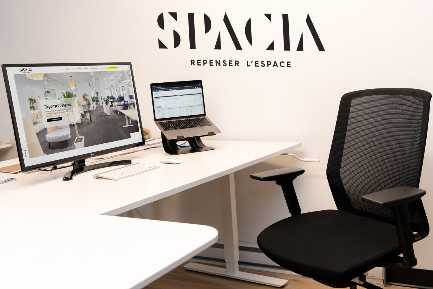 Spacia_poste_disponible